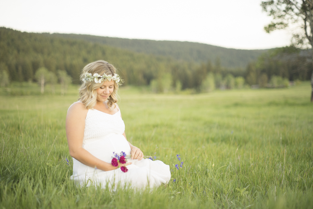 maternity photographs in BC, Canada